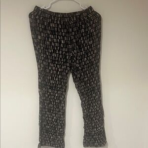 Reitmans Black and White Patterned Pants